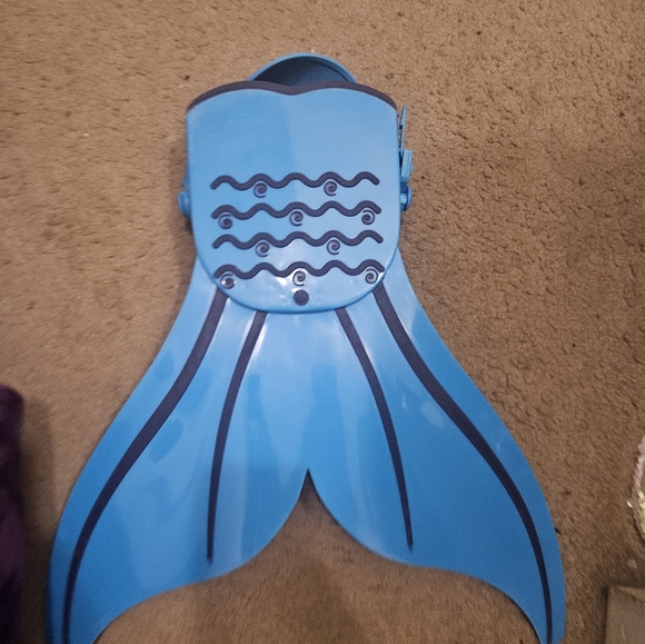 Blue mermaid flipper - Picture 2 of 3